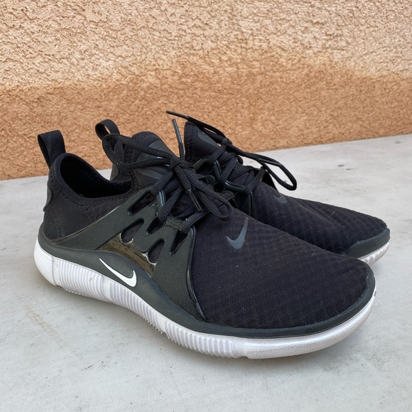Men’s Nike shoes 9.5 main image 4